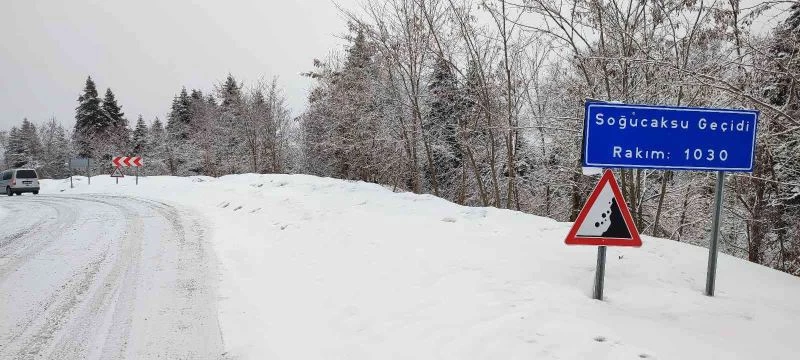Bartın ve Karabük’te yüksek kesimler yeniden beyaz örtüyle buluştu
