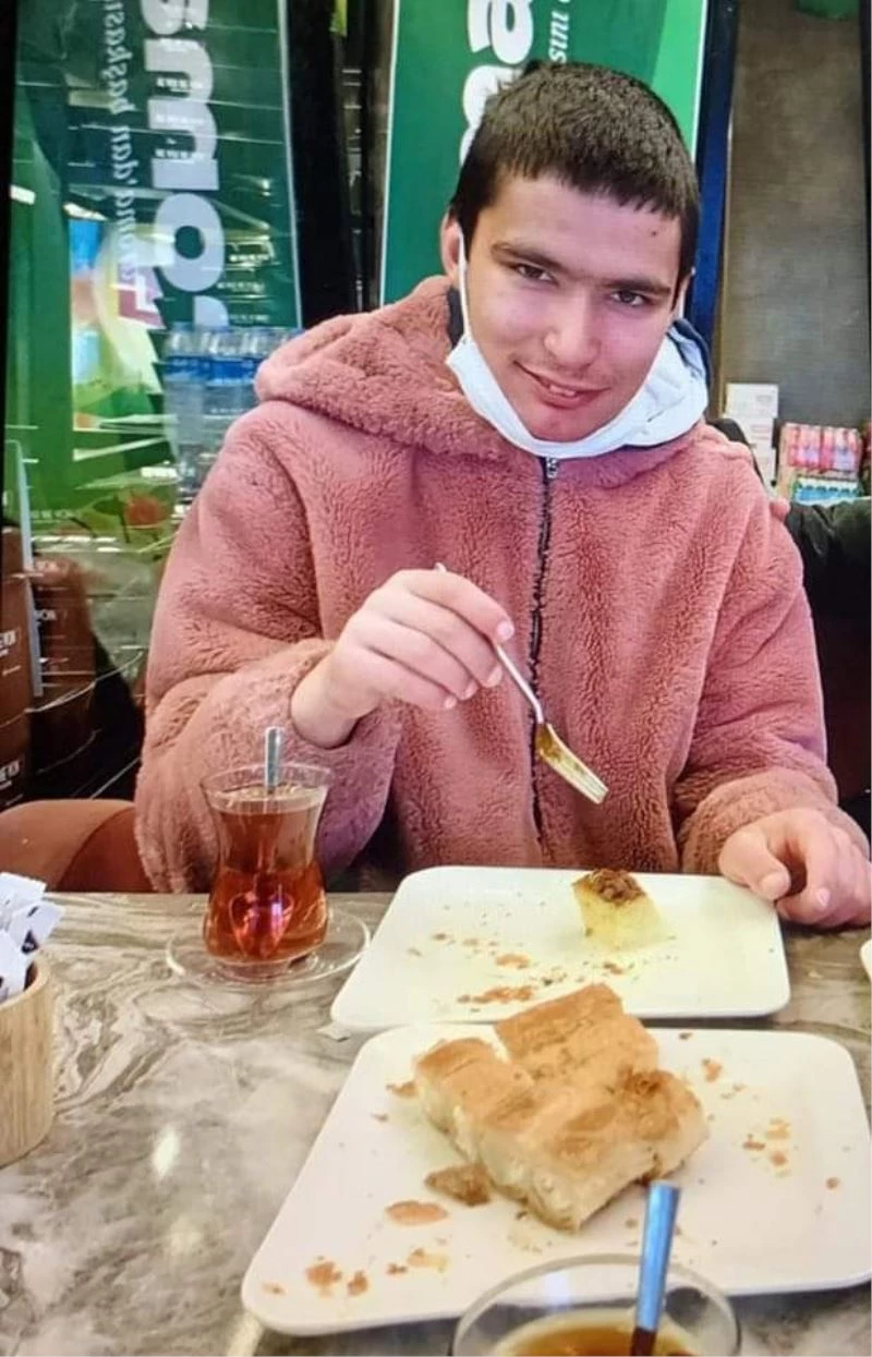 Otizmli Berkay her yerde aranıyor
