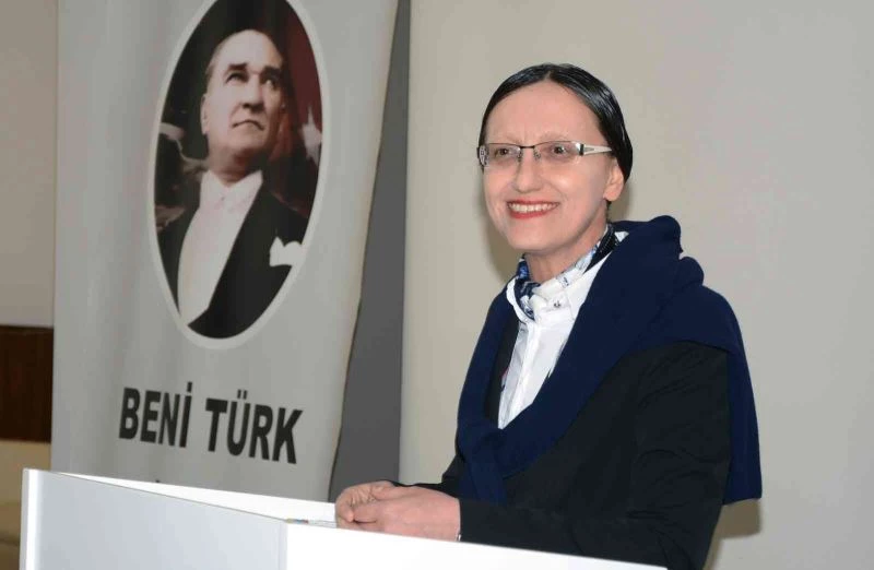 Prof. Dr. Mutlu Özcan: 