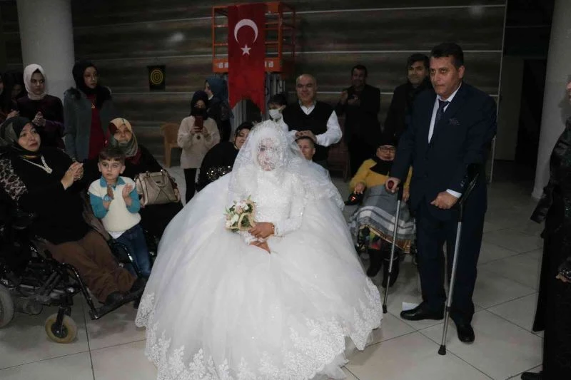 Aşkları engel tanımadı
