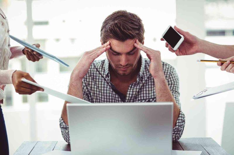 İş stresi yaşayanlarda ruhsal problemler daha fazla görülüyor
