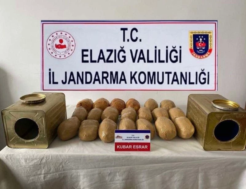 Bu kadarına da pes: Salça kutusu ve zeytin tenekelerinde uyuşturucu saklamışlar
