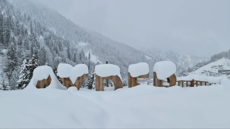 Turizm merkezi Ayder’den kar manzaraları
