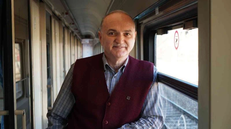 Başkan Özlü’nün 4. şiiri yayınlandı
