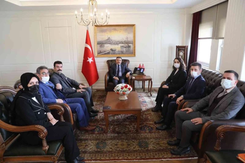 İlçelerin sorunları görüşüldü
