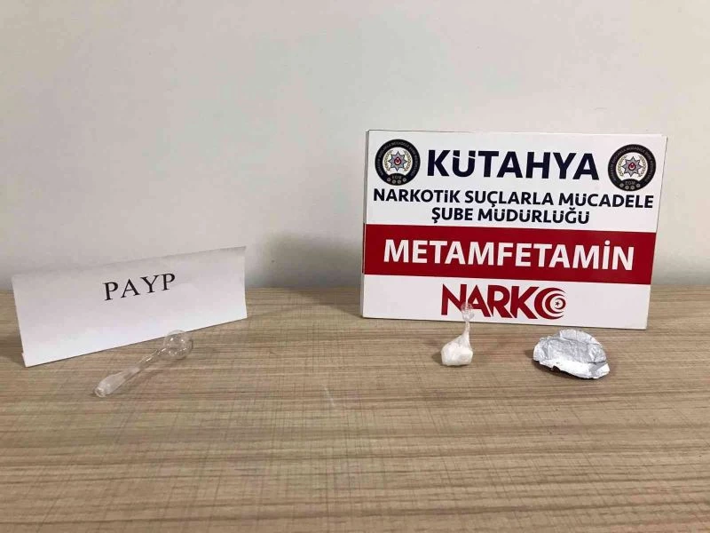 Kütahya’da uyuşturucu kullanan ve bulunduran 10 kişi yakalandı
