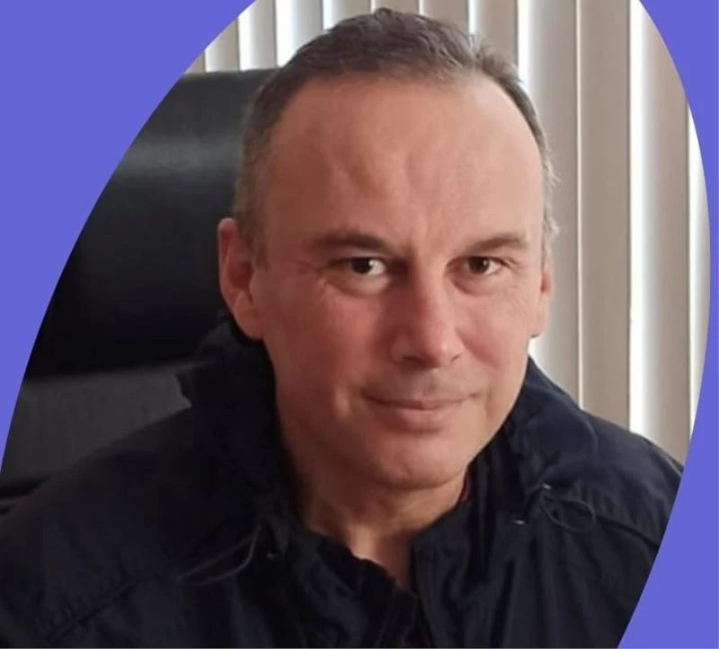 Veteriner Sarı, aşılama sırasında büyükbaş hayvandan aldığı darbe ile yaralandı
