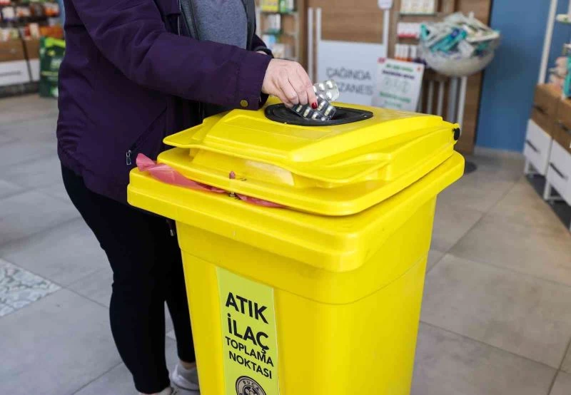 Buca’da atık ilaçların toplanması için hazırlanan proje ilgi gördü
