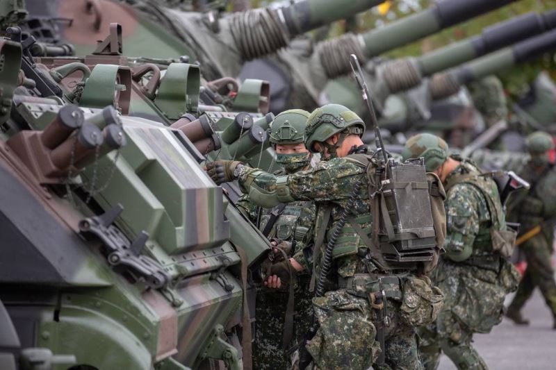 Tayvan, Çin tehdidine karşı zorunlu askerliği uzatmayı planlıyor
