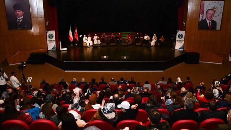 Rektör Çakmak, Nevruz Bayramı kapsamında düzenlenen etkinliğe katıldı
