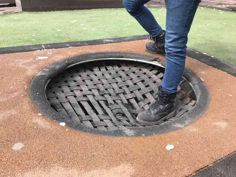 Parklardaki bu trambolinler tehlike saçıyor
