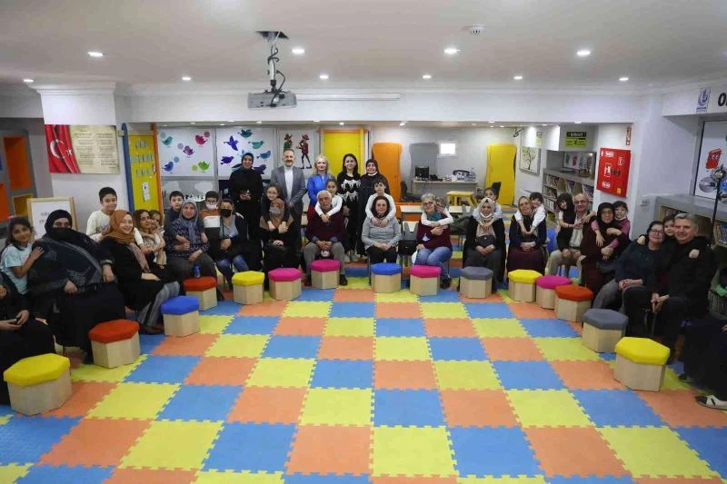 Dedeler, nineler ve torunları masalda buluştu
