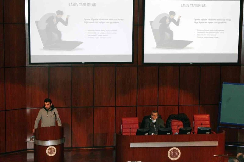 Atatürk Üniversitesinde KVKK eğitimleri devam ediyor
