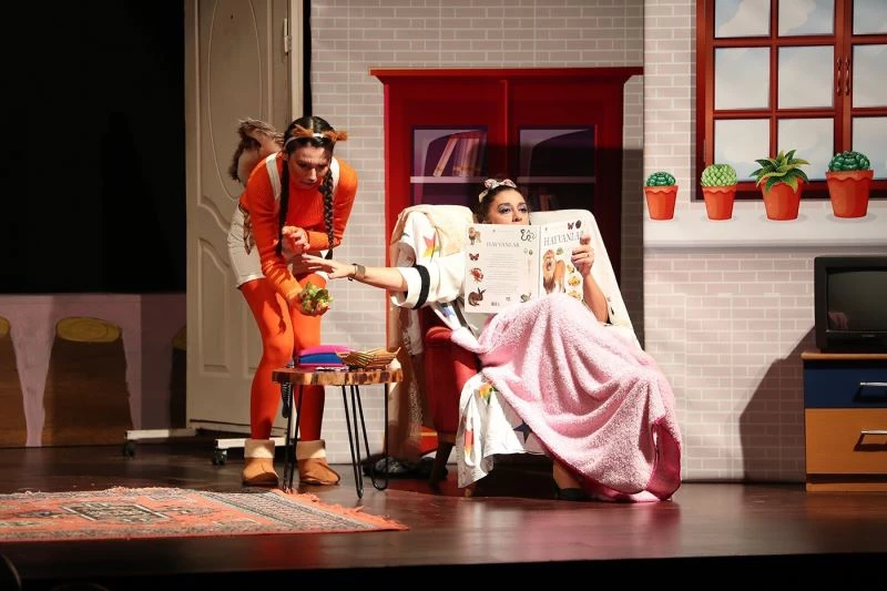 Merkezefendi Belediyesi Kent Tiyatrosundan özel iki oyun
