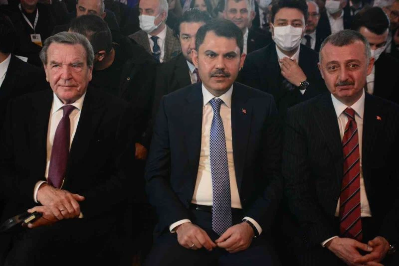 Kartepe Zirvesi, Bakan Kurum’un katılımı ile başladı
