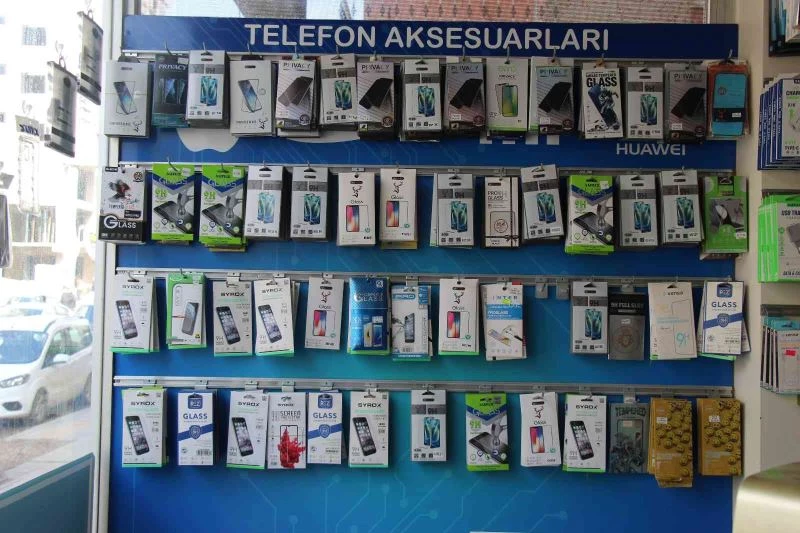Teknolojik alet ve aksesuarların satışı sekteye uğradı
