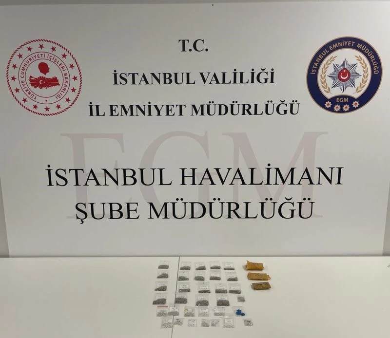 Hintli yolcunun cebinden 12 milyon TL’lik pırlanta çıktı

