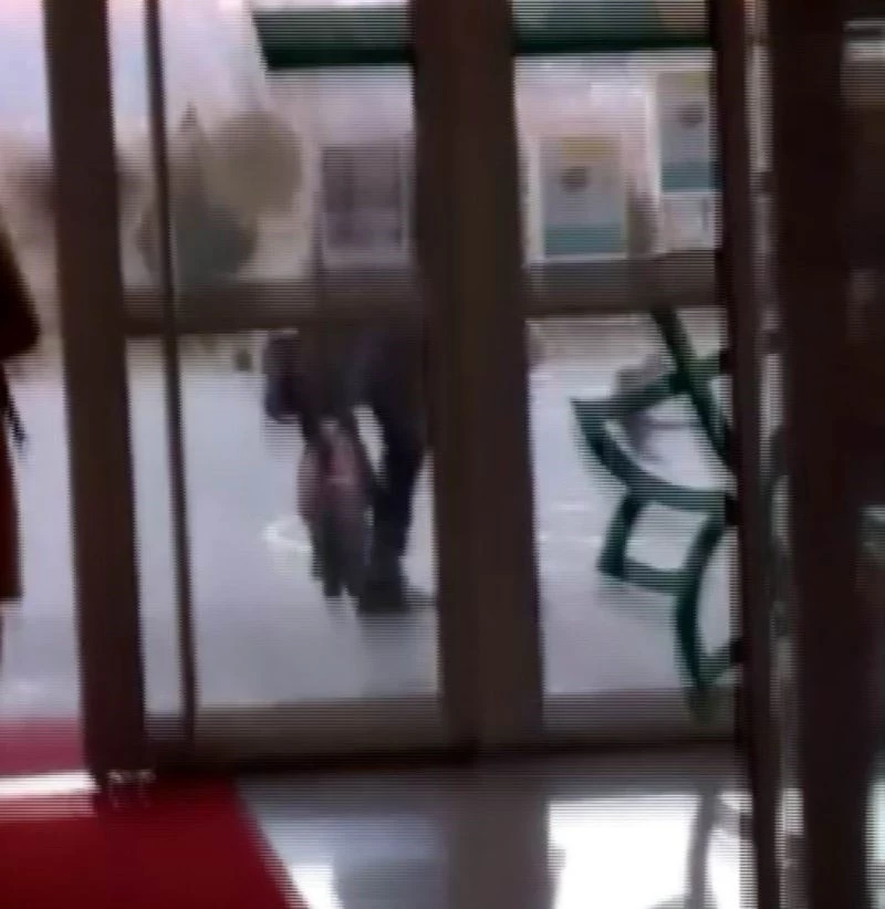 Kayseri’de okul müdüründen vicdanları sızlatan hareket
