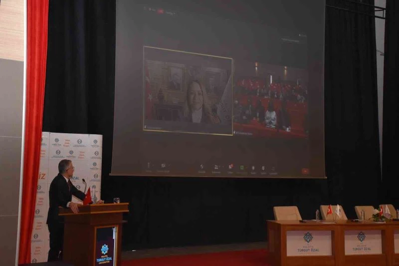 MTÜ’de Canlı Cerrahi Sempozyumu düzenlendi
