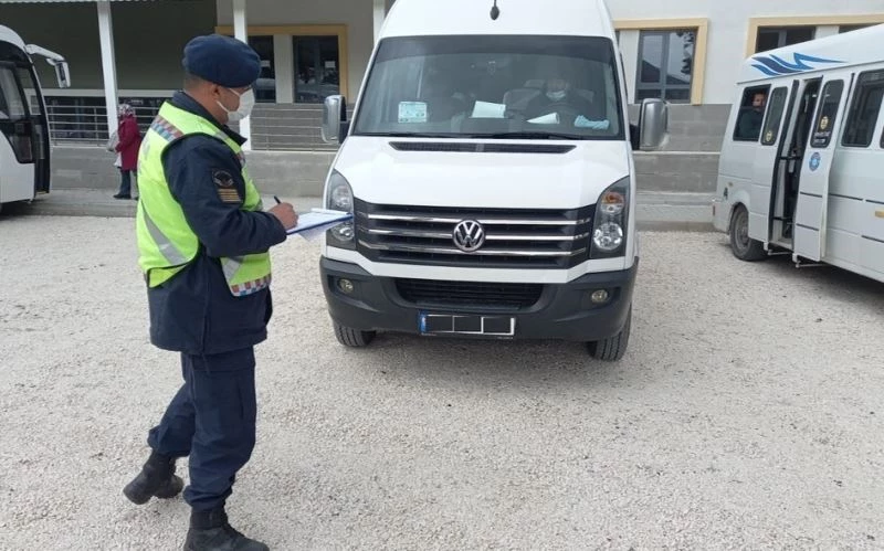 Kuralları ihlal eden sürücülere 22 bin 258 TL ceza kesildi
