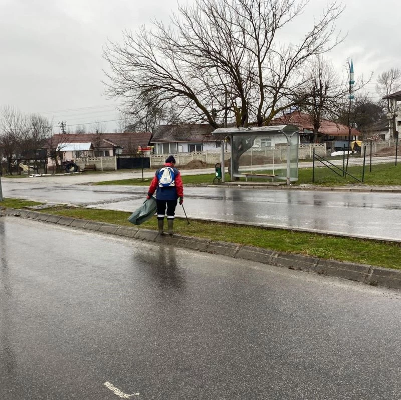 Ekipler sokakları pırıl pırıl yaptı
