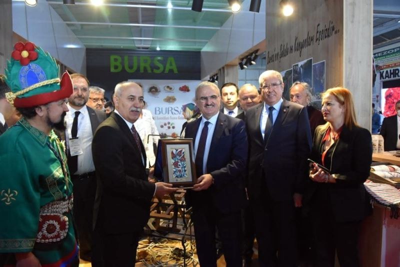 Başkan Aydın Diyarbakır’da Bursa’yı temsil etti
