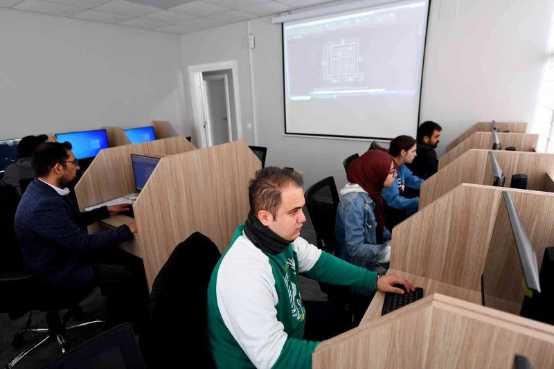 MERCEK’te bilgisayar destekli 2 boyutlu çizim kursu başladı
