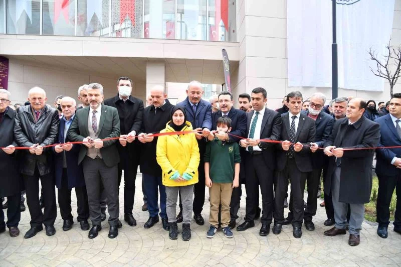 ‘Trabzon; Kitap, Okur ve Yazar Buluşmaları’  başladı
