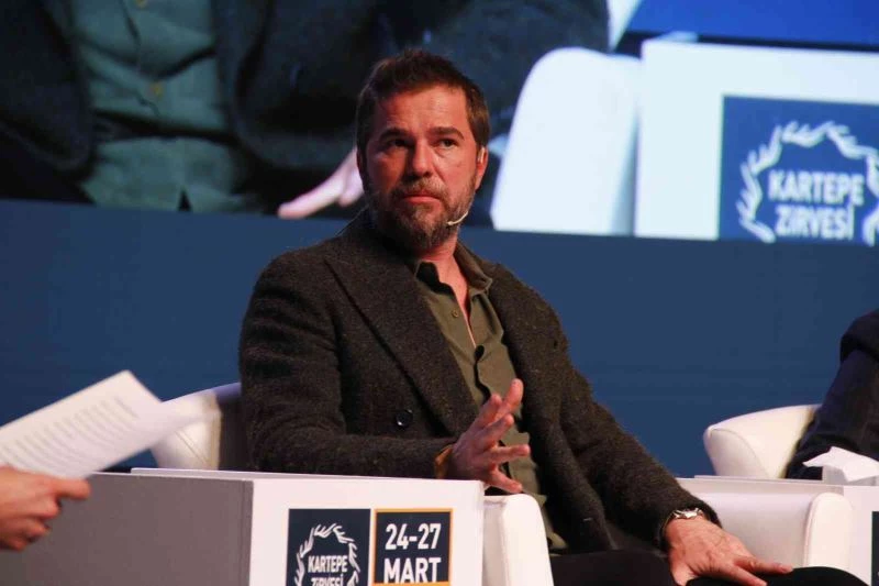 Ünlü oyuncu Engin Altan Düzyatan: 