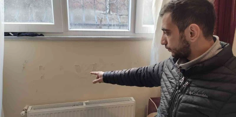 Sultangazi’de aldıkları daireyi su bastı, eşyalar kullanılamaz hale geldi
