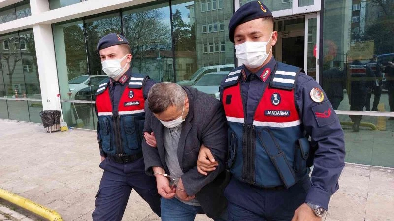 İzmir’den Samsun’a uyuşturucu ve silah getirirken yakalanan kamyon şoförü tutuklandı
