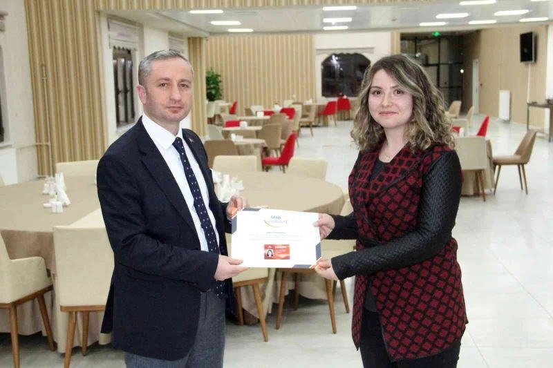 Ağrı Milli Eğitim Müdürü Kökrek, MEB-AKUB ekibi ile bir araya geldi
