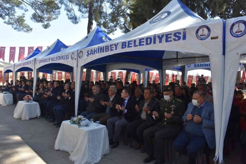 Şahinbey, şehit edilişinin 102. Yılı dönümünde mezarı başında anıldı
