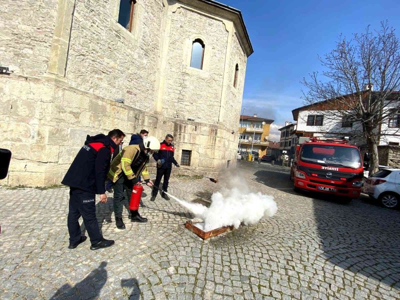 Safranbolu itfaiyesinden yangınlara karşı eğitim
