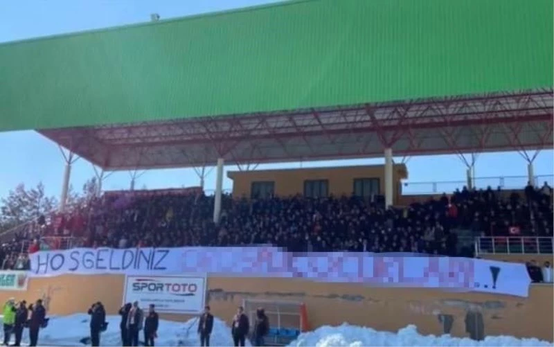 Böyle pankart görülmedi
