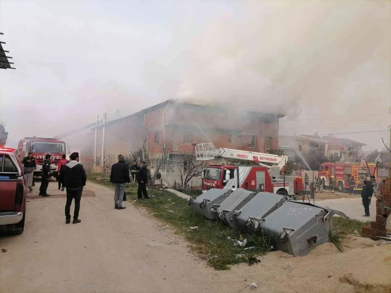 İmalathane ve 2 eve sıçrayan yangında korku dolu anlar yaşandı
