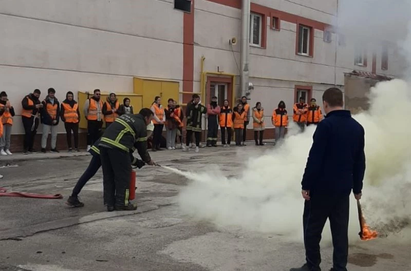 AKUK öğrencilerine uygulamalı tatbikat
