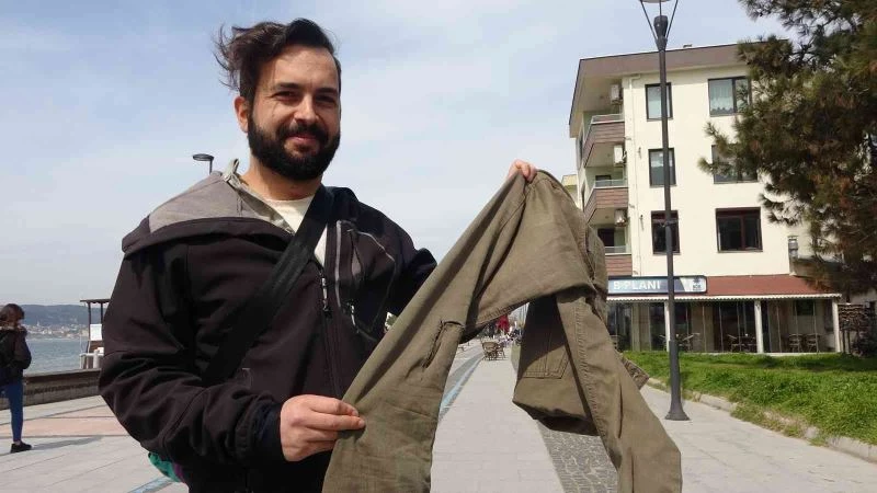 Sokak köpeği genç rehbere saldırdı
