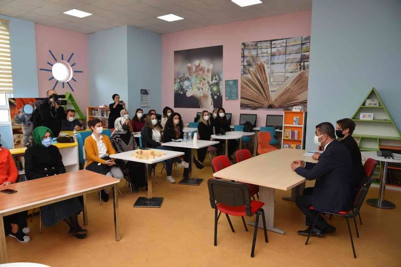 Etkili soru sorma becerileri atölyesi yapıldı
