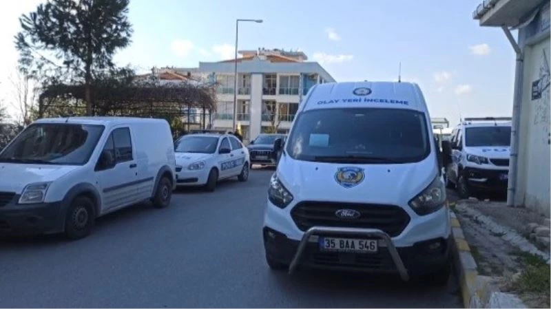 İzmir’de korkunç olay: Önce karısını boğarak öldürdü sonra intihar etti

