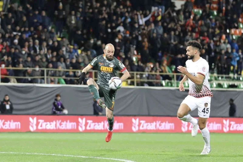 Ziraat Türkiye Kupası: Aytemiz Alanyaspor: 0 - Gaziantep FK: 0 (İlk yarı)
