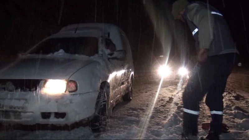 Antalya-Konya karayoluna kar engeli
