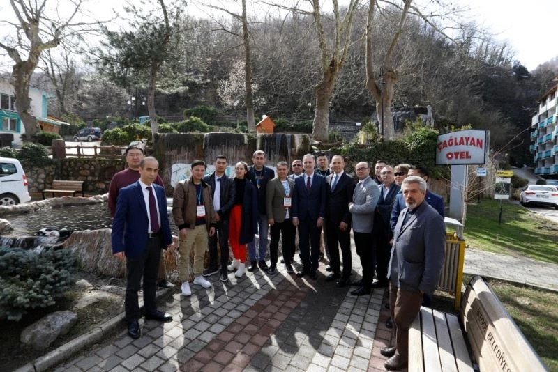 Başkan Taban Kazakistanlı gazetecileri Oylat’ta ağırladı
