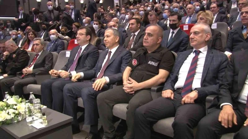 İstanbul Valisi Yerlikaya, “Kaçak ev yapmak kimsenin aklından geçmesin”
