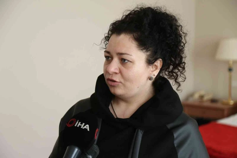 Türkiye’ye sığınan Ukraynalı doktor zorlu yolculuklarını anlattı
