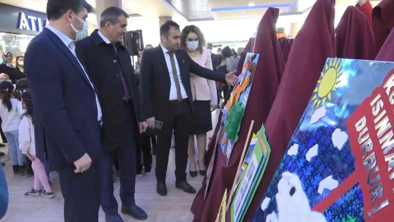 Minik öğrenciler, iklim değişikliğine açtıkları sergiyle farkındalık oluşturdu
