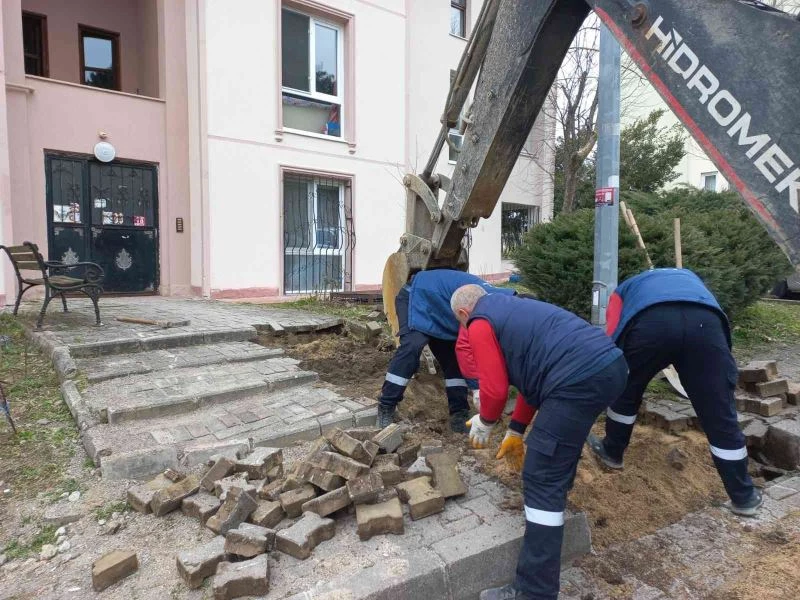 Üç ayda 9 engelli rampası yapıldı
