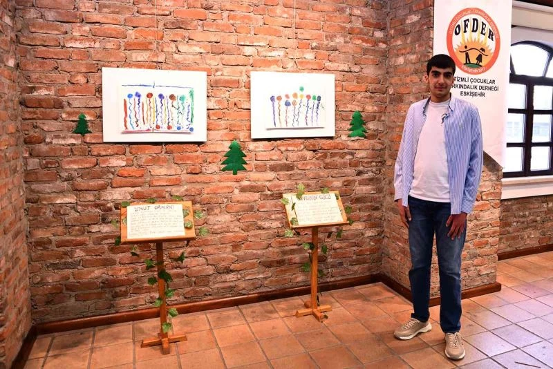 Genç sanatçı damlalarla duygularını anlattı
