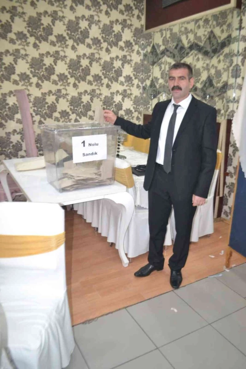 Abdulkadir Şaşi yeniden başkan seçildi
