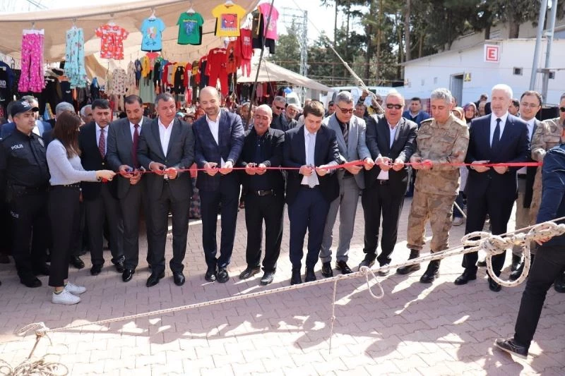 Polateli ilçesinde ilk kez halk pazarı açıldı
